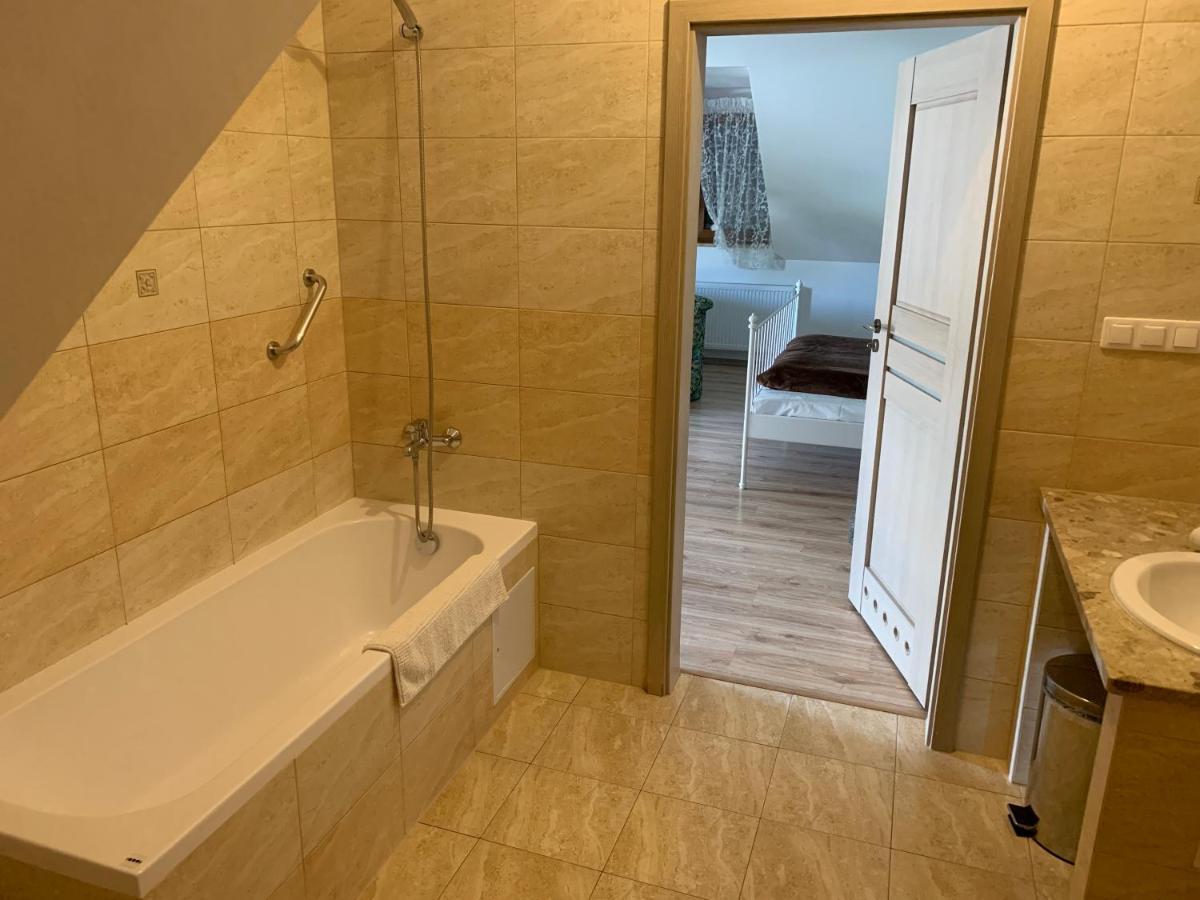 Motel U Olka Boczow Kültér fotó