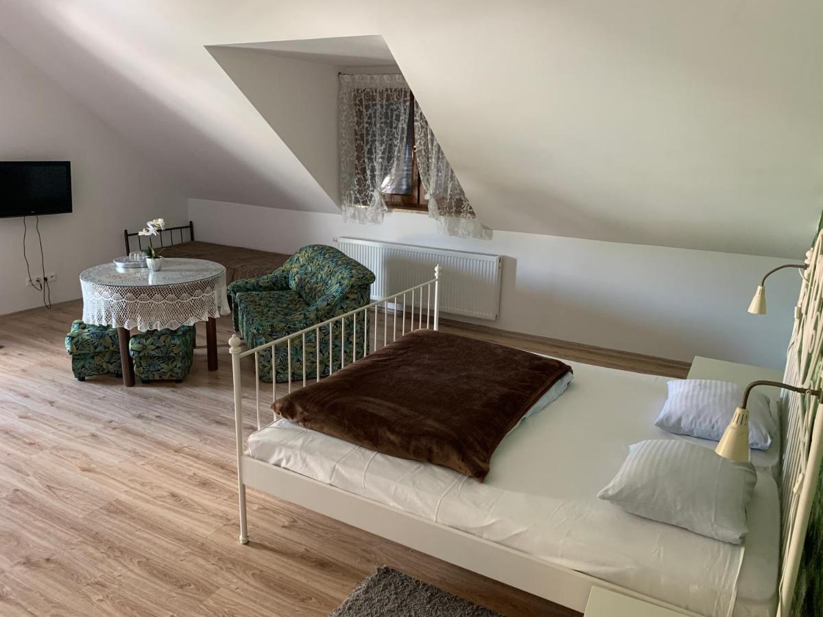 Motel U Olka Boczow Kültér fotó